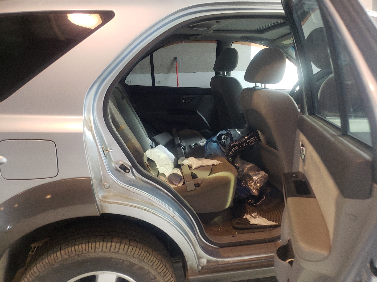Photo 6 from auction – 2008 KIA SORENTO EX with VIN KNDJC736285856600