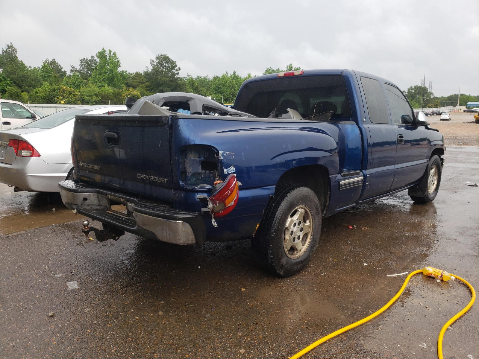 Photo 4 from auction – 2002 CHEVROLET SILVERADO with VIN 1GCEC19T52Z100237