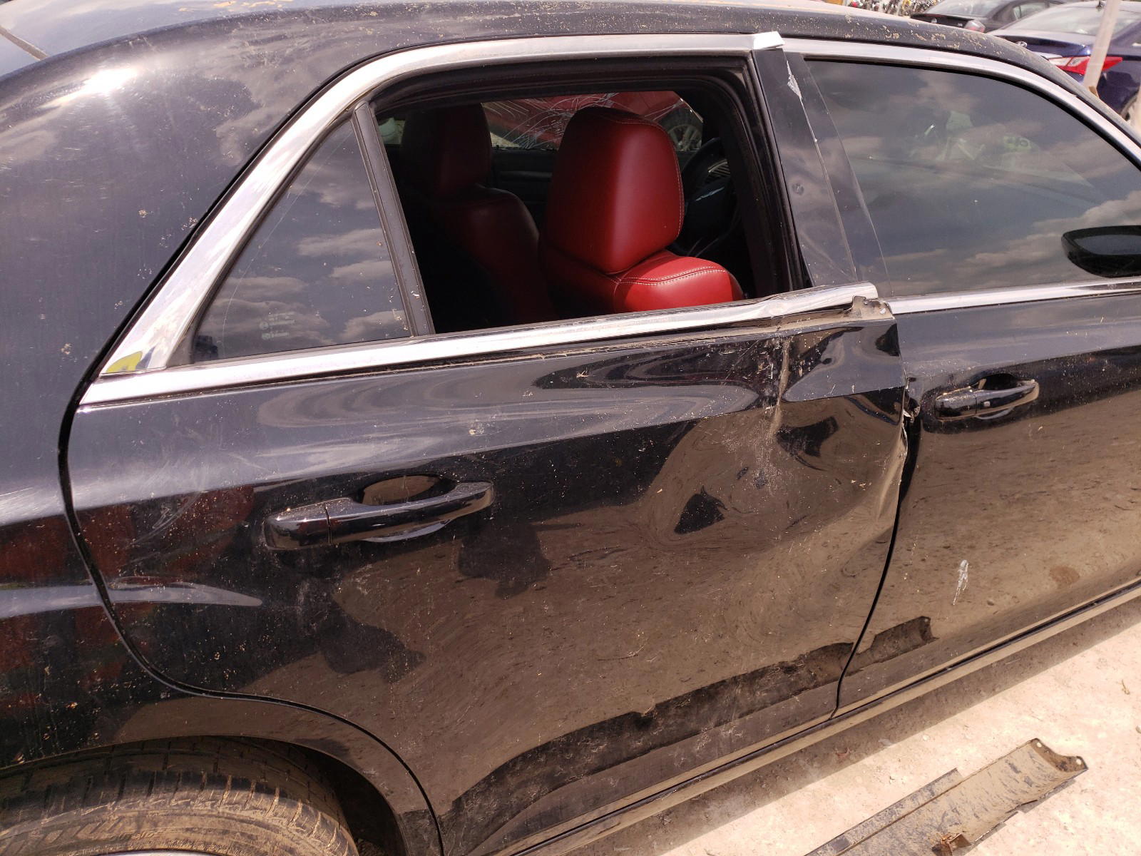 Photo 10 from auction – 2013 CHRYSLER 300 S with VIN 2C3CCABG8DH515208