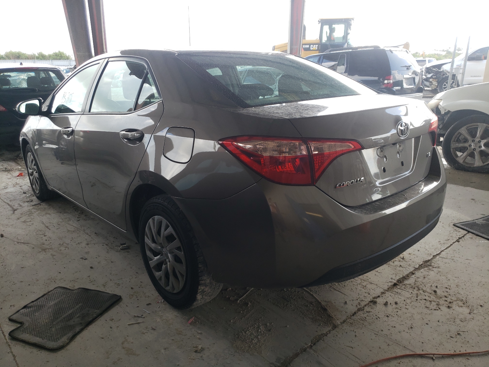 Zdjęcie 3 z aukcji – 2017 TOYOTA COROLLA L z VIN 2T1BURHE2HC762880