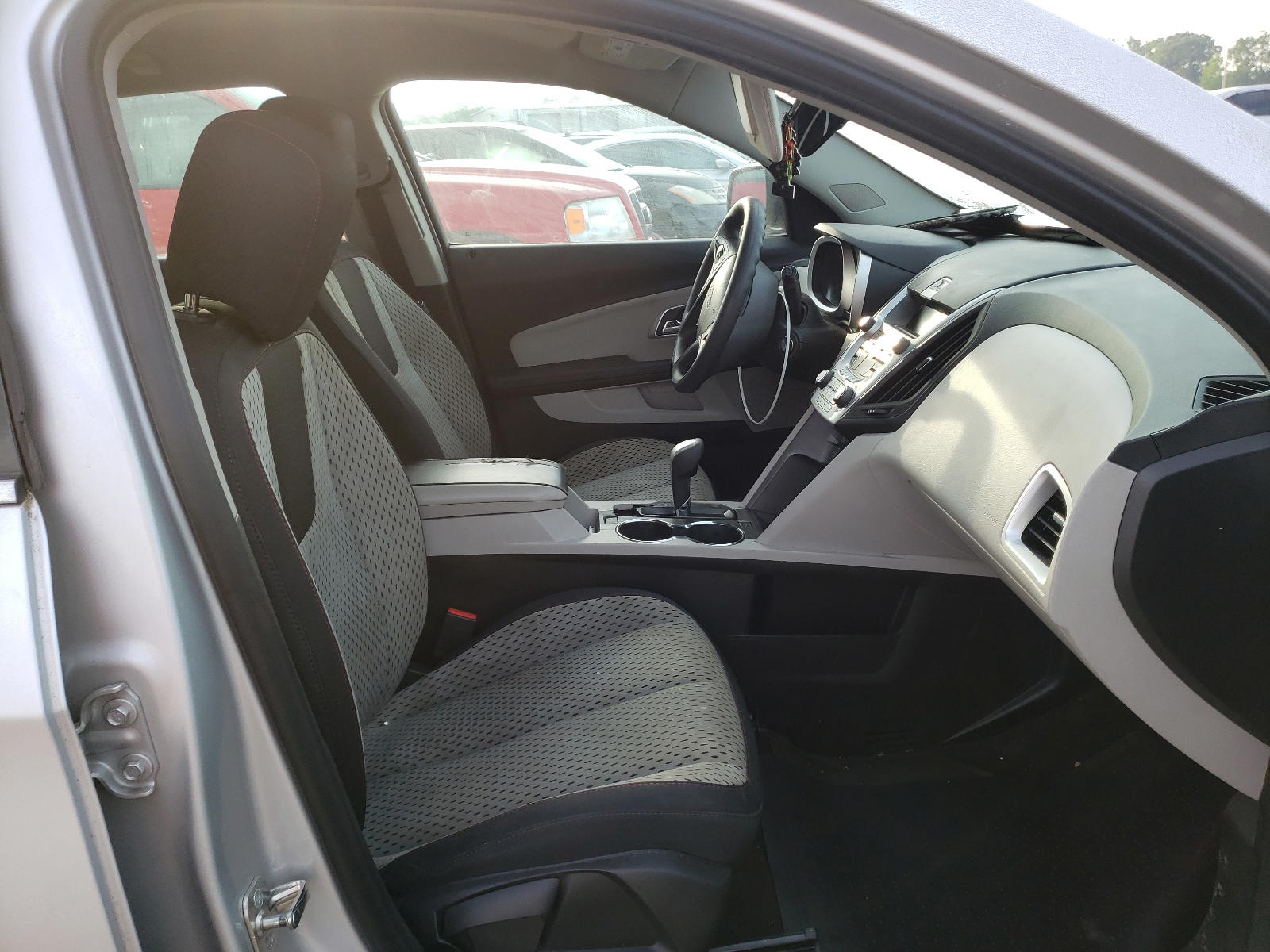 Photo 5 from auction – 2015 CHEVROLET EQUINOX LS with VIN 2GNALAEK4F1133201