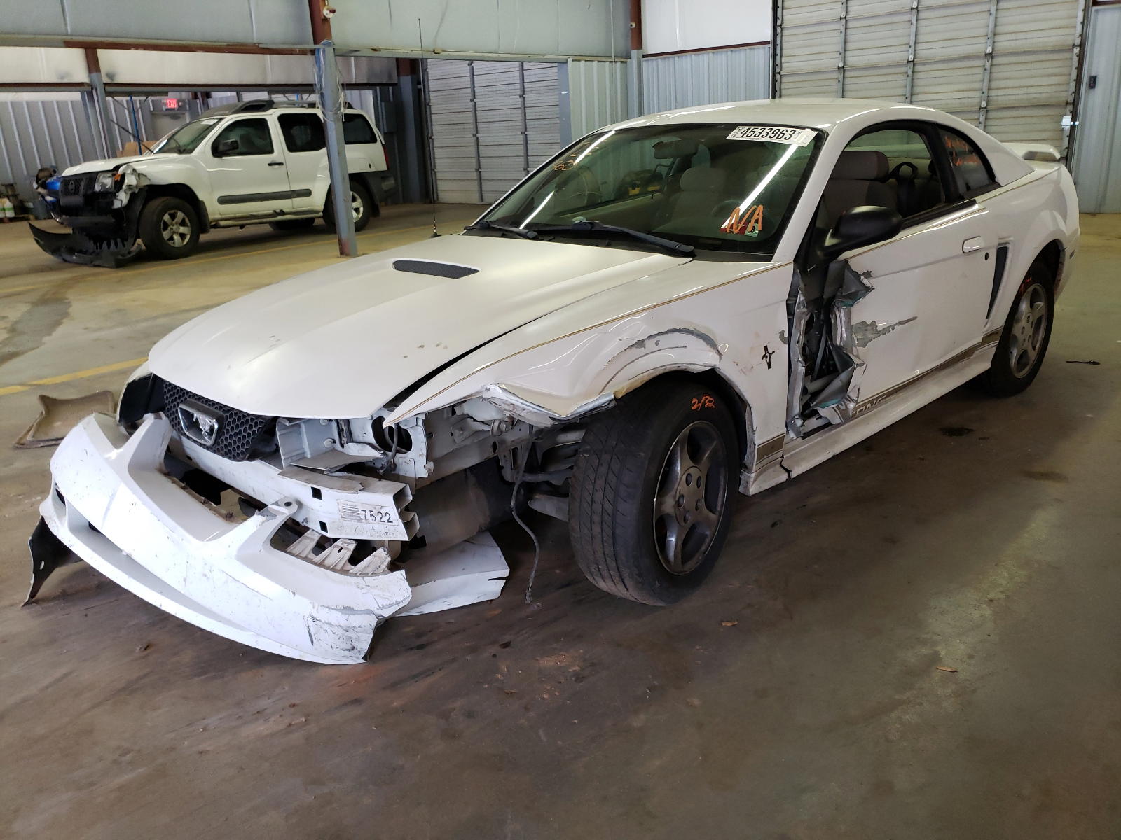 Photo 9 from auction – 2002 FORD MUSTANG with VIN 1FAFP404X2F155161