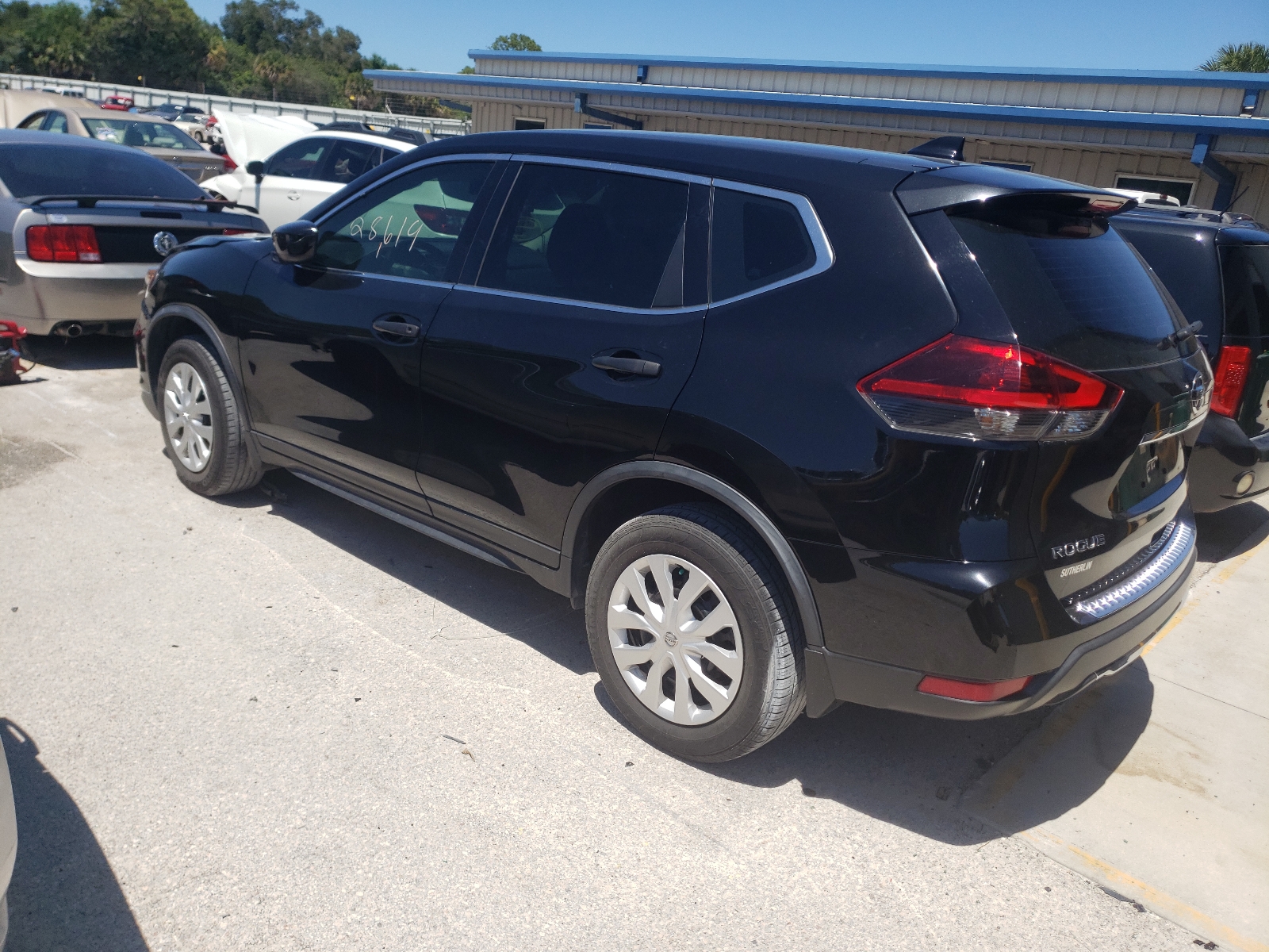 Zdjęcie 3 z aukcji – 2018 NISSAN ROGUE S z VIN KNMAT2MT3JP621253