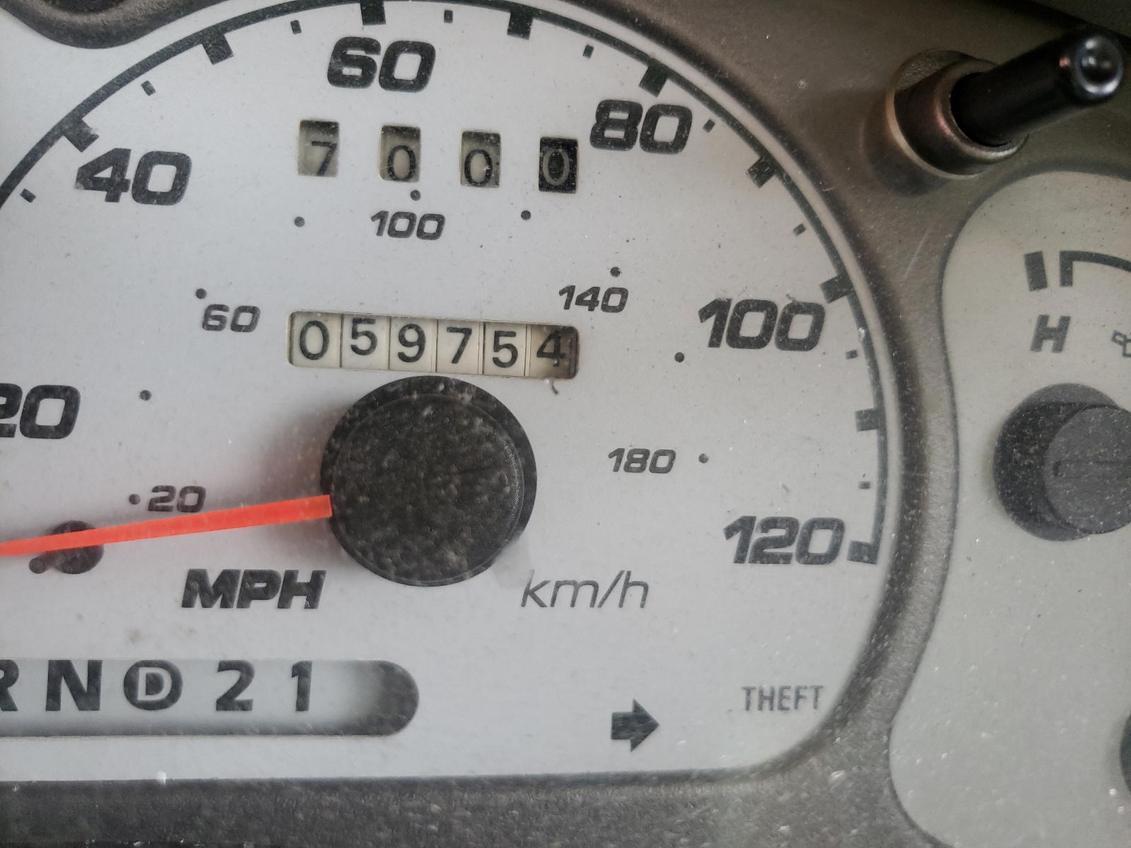 Photo 8 from auction – 2003 FORD EXPLORER S with VIN 1FMZU77E13UB65795