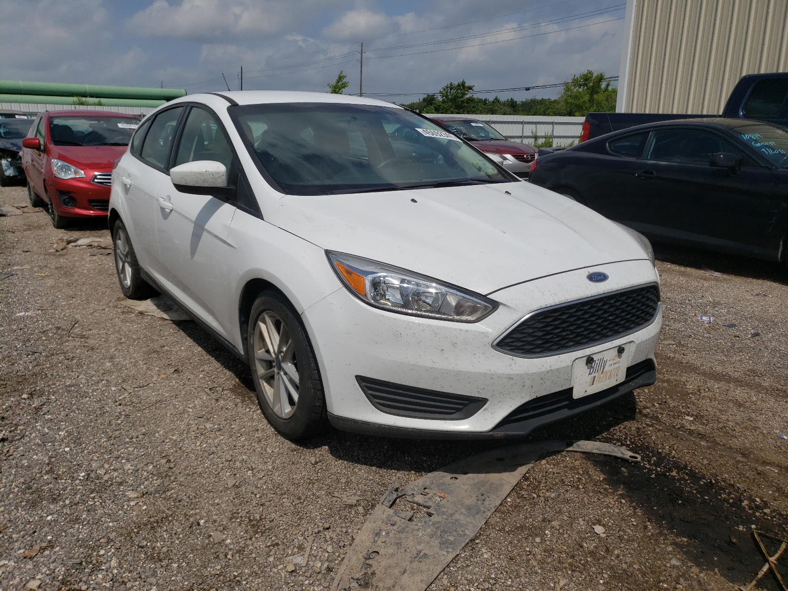 FORD FOCUS SE 2018 with VIN 1FADP3K23JL295047 - Photo from auction