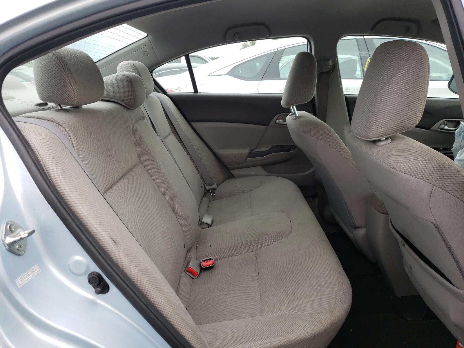 Photo 6 from auction – 2012 HONDA CIVIC LX with VIN 2HGFB2F52CH509883