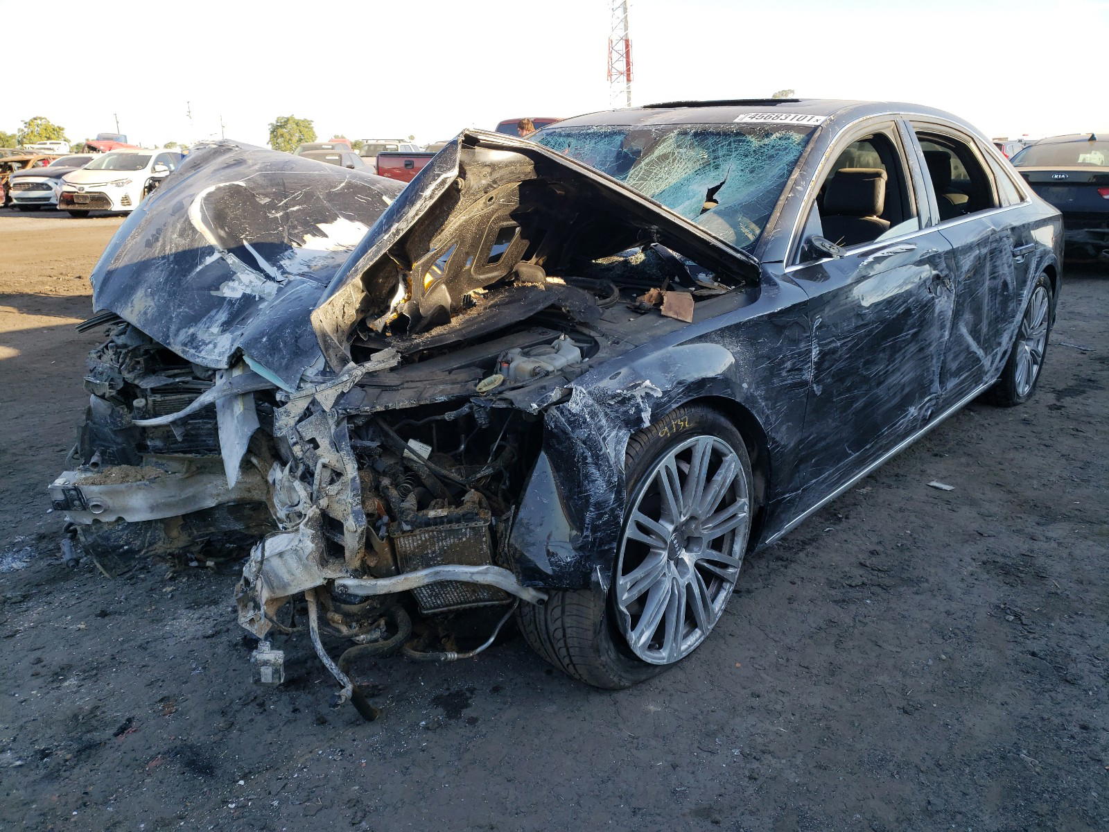 Photo 2 from auction – 2013 AUDI A8 L QUATT with VIN WAUR2AFD9DN014678