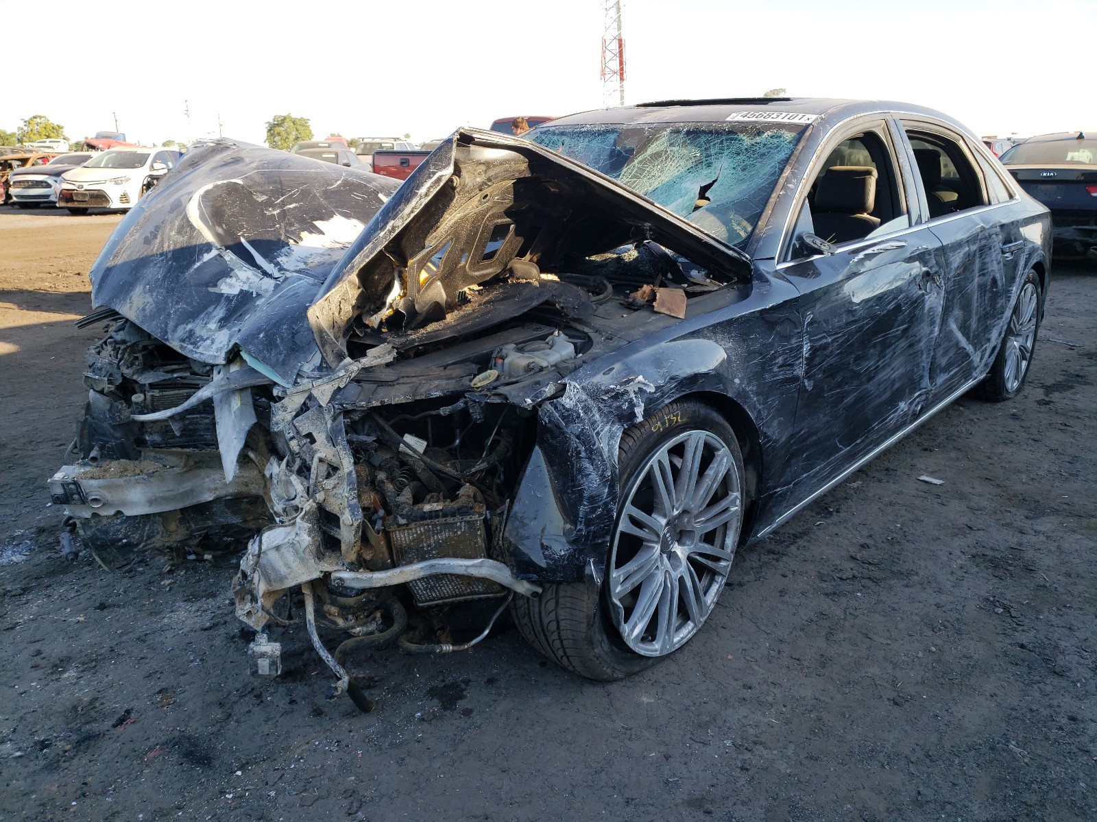 Zdjęcie 2 z aukcji – 2013 AUDI A8 L QUATT z VIN WAUR2AFD9DN014678