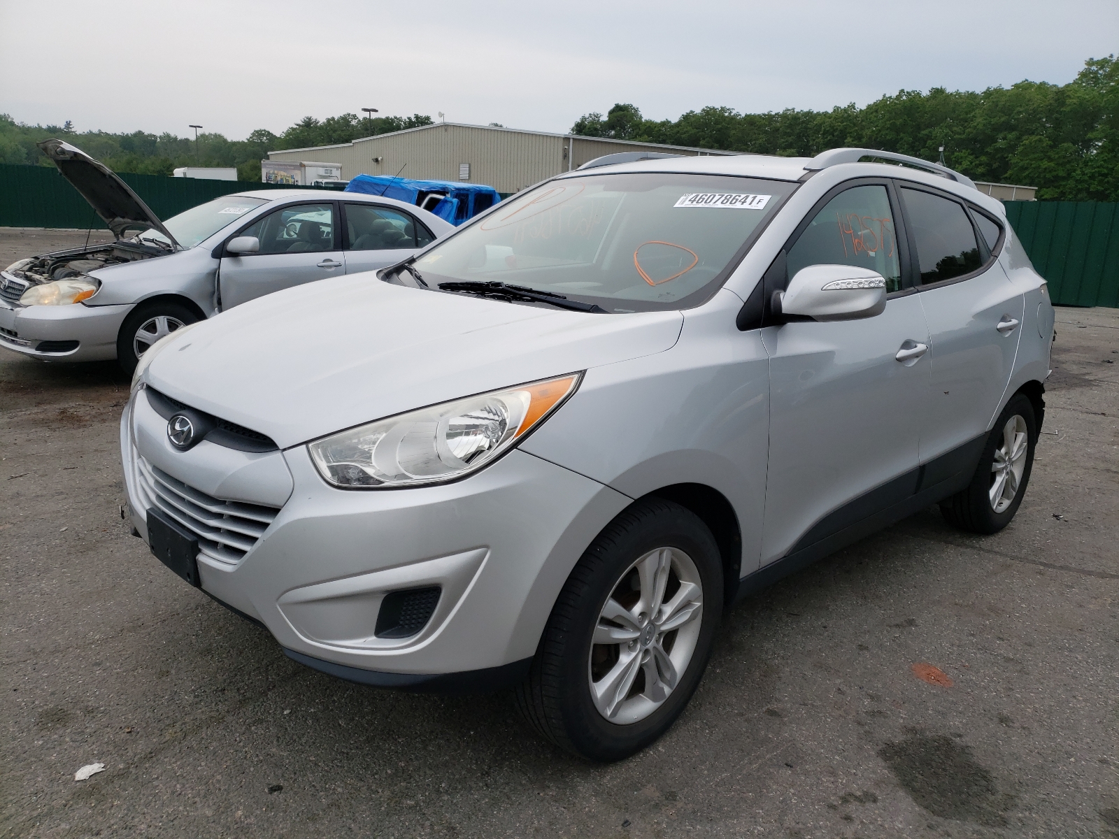 Photo 2 from auction – 2012 HYUNDAI TUCSON GLS with VIN KM8JUCAC0CU473778
