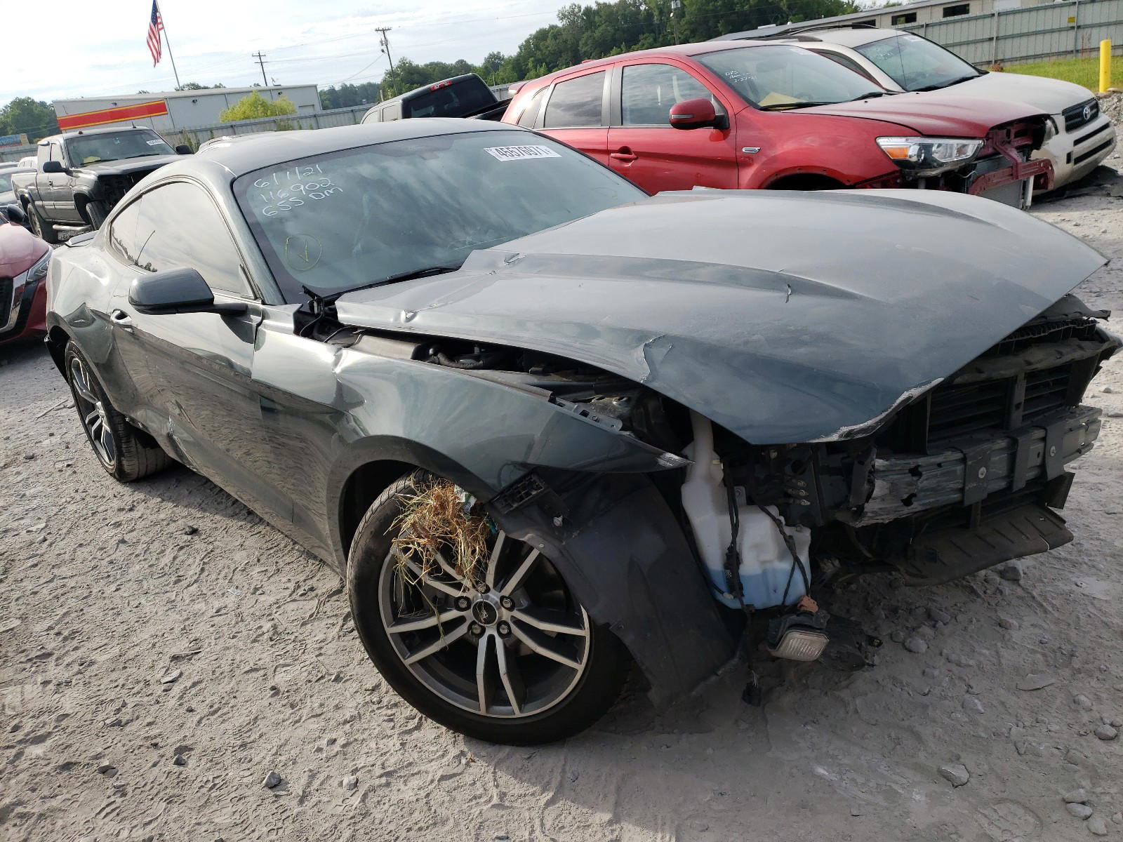 FORD MUSTANG 2015 with VIN 1FA6P8TH8F5349026 - Photo from auction