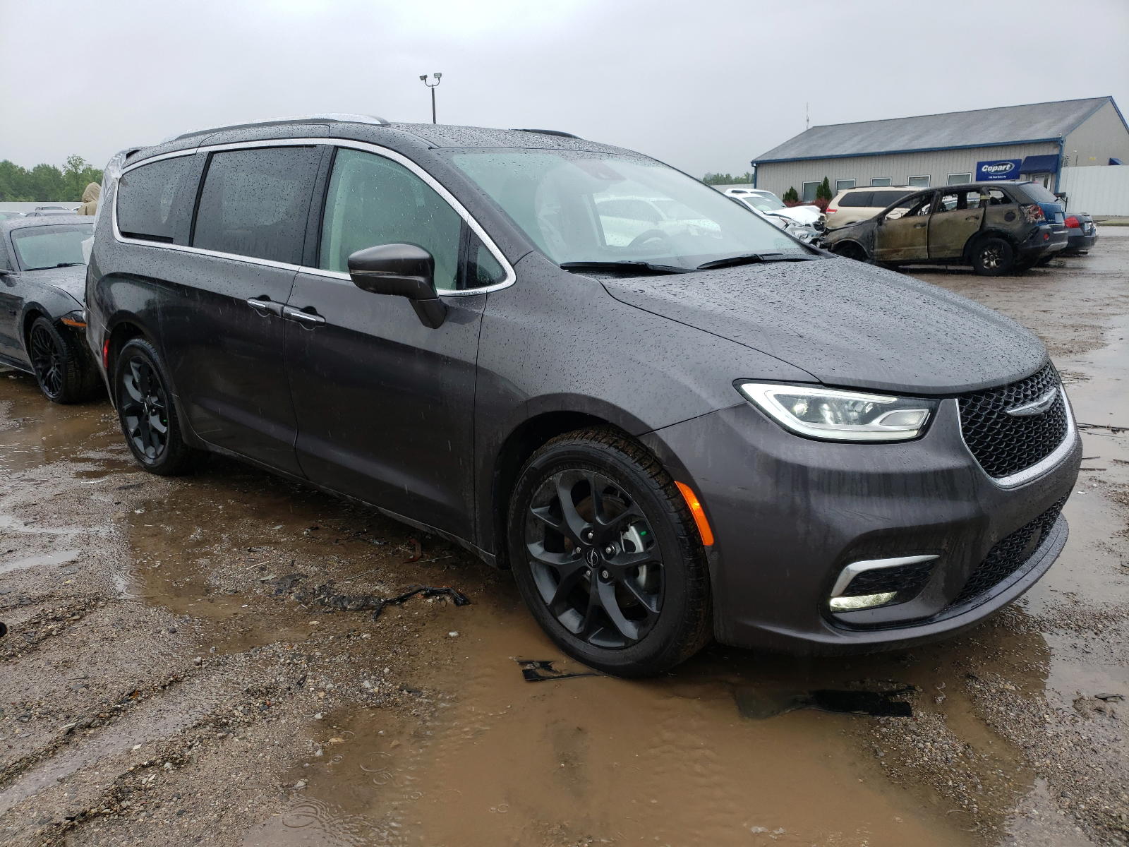CHRYSLER PACIFICA L 2021 with VIN 2C4RC1BG4MR506909 - Photo from auction
