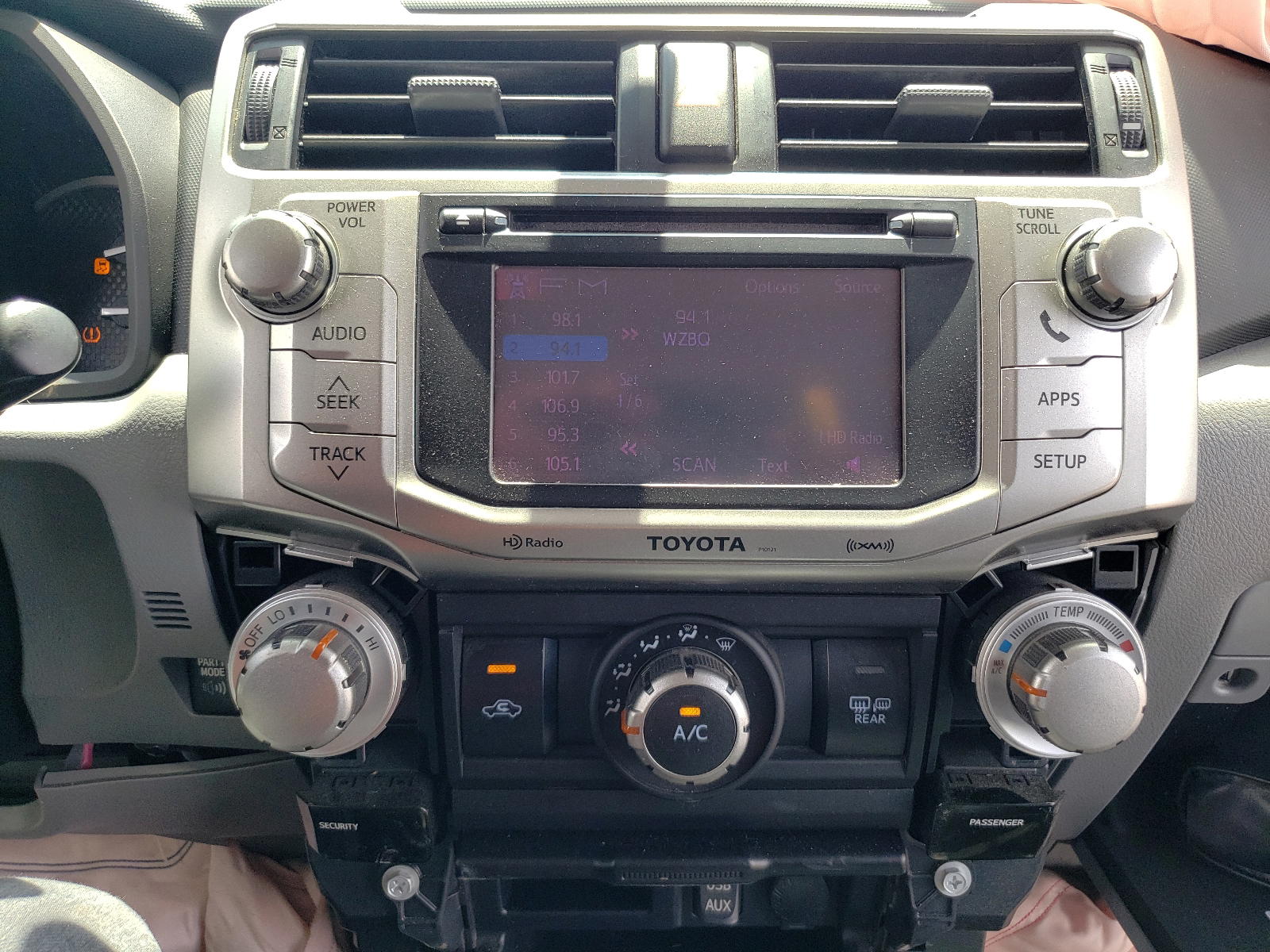 Photo 9 from auction – 2013 TOYOTA 4RUNNER SR with VIN JTEZU5JR8D5053670