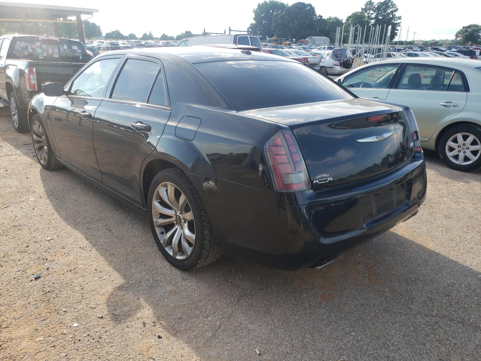 Photo 3 from auction – 2014 CHRYSLER 300 S with VIN 2C3CCABG2EH373181