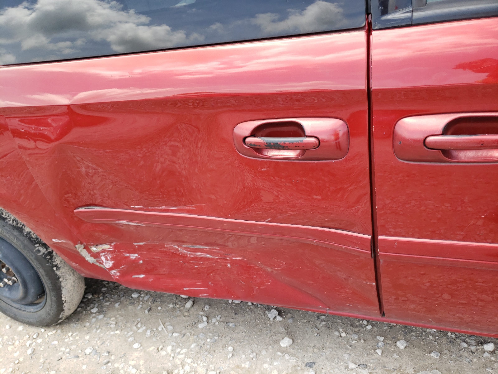 Photo 9 from auction – 2005 CHRYSLER TOWN & COU with VIN 2C4GP44R35R296848