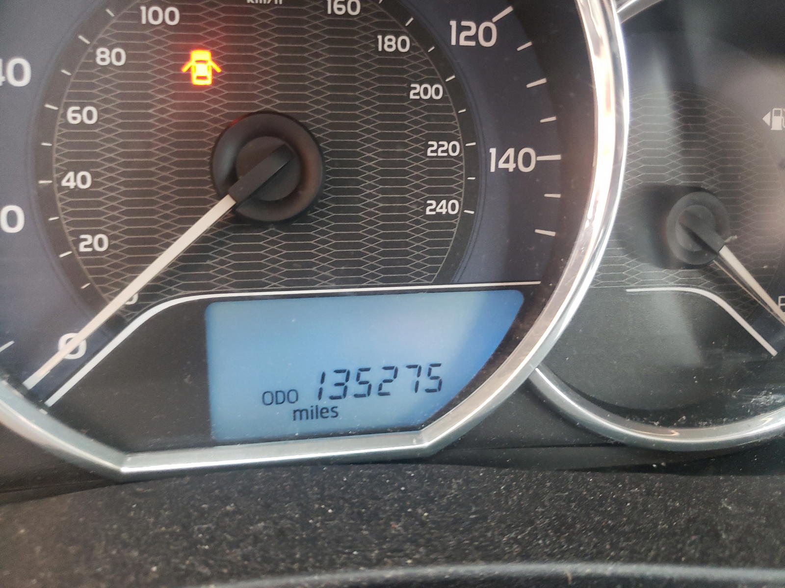 Photo 8 from auction – 2015 TOYOTA COROLLA with VIN 2T1BURHE5GC564745