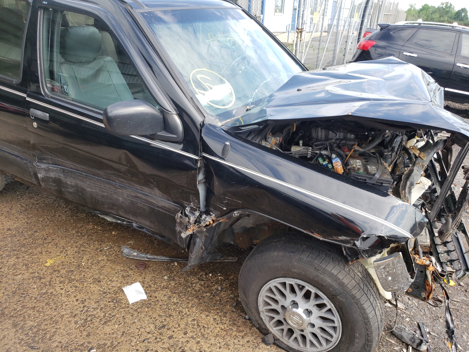 Photo 9 from auction – 1997 NISSAN PATHFINDER with VIN JN8AR05Y9VW185604