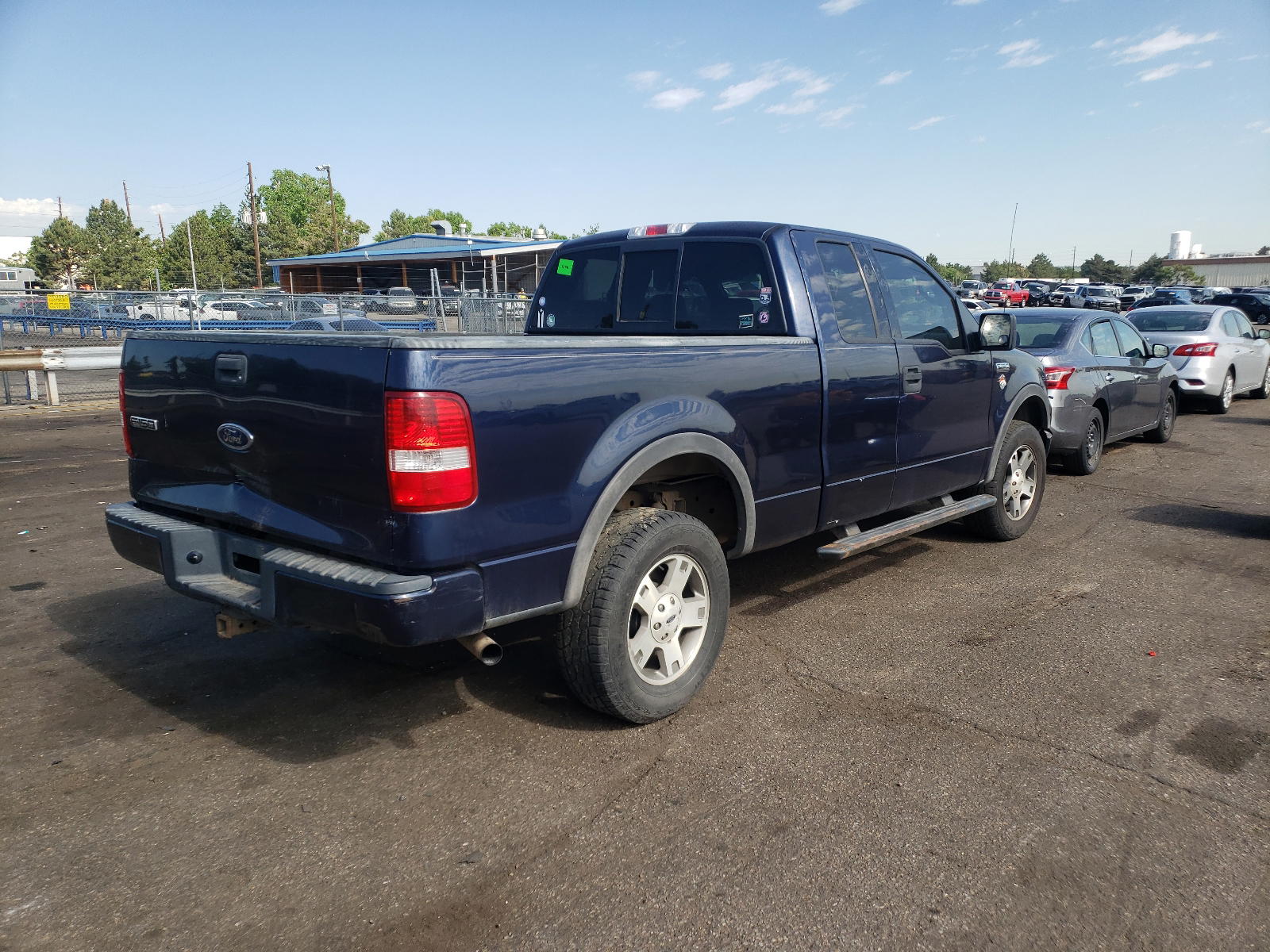 Photo 4 from auction – 2004 FORD F150 with VIN 1FTPX14534NC23714