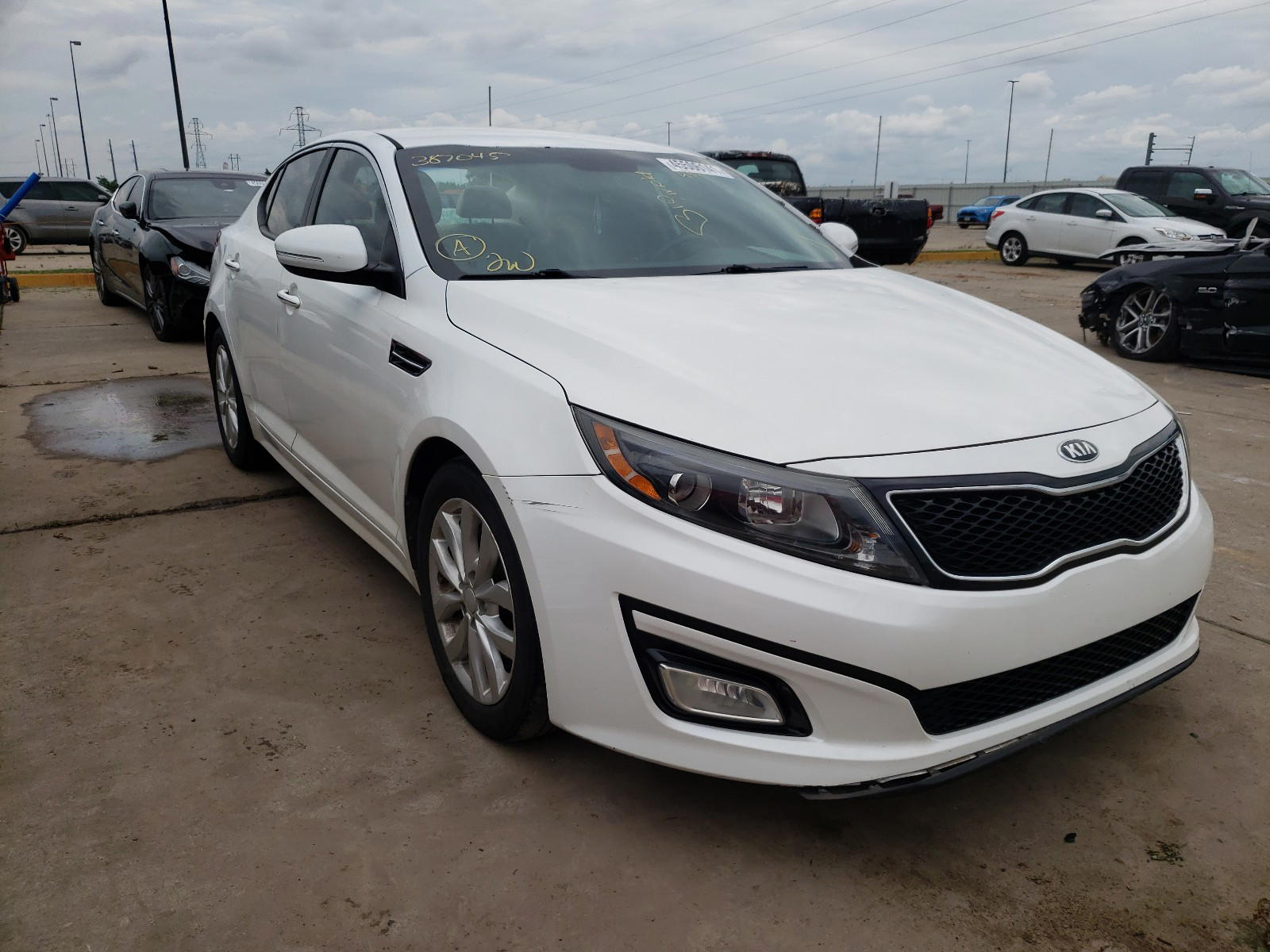 KIA OPTIMA EX 2015 with VIN 5XXGN4A70FG387045 - Photo from auction