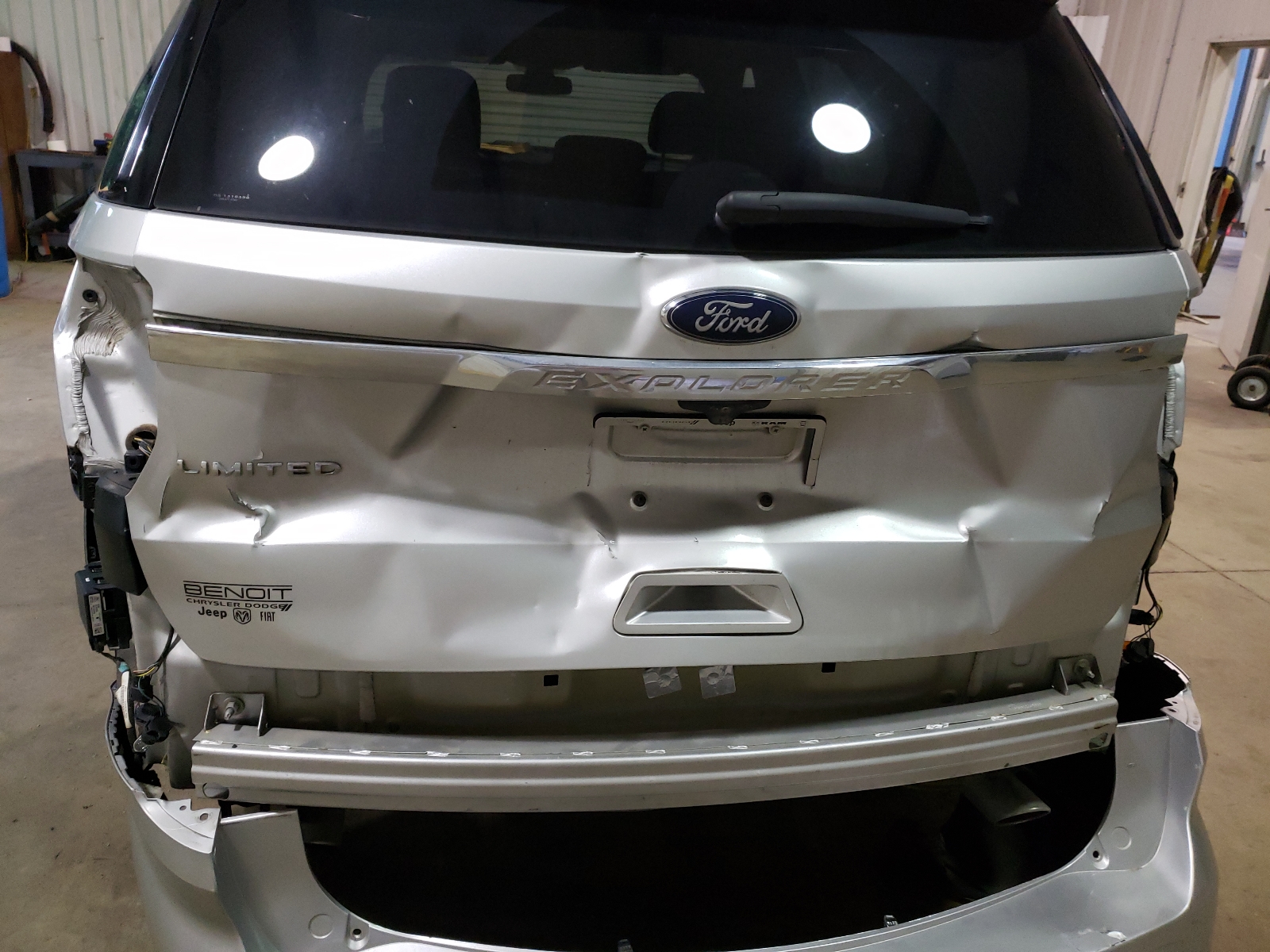 Photo 9 from auction – 2017 FORD EXPLORER L with VIN 1FM5K7F8XHGC76383