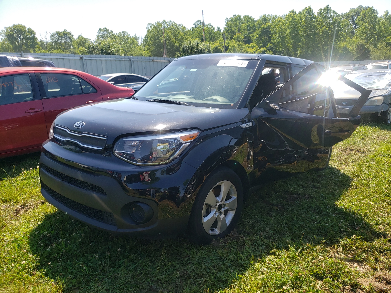 Photo 2 from auction – 2019 KIA SOUL with VIN KNDJN2A25K7915101