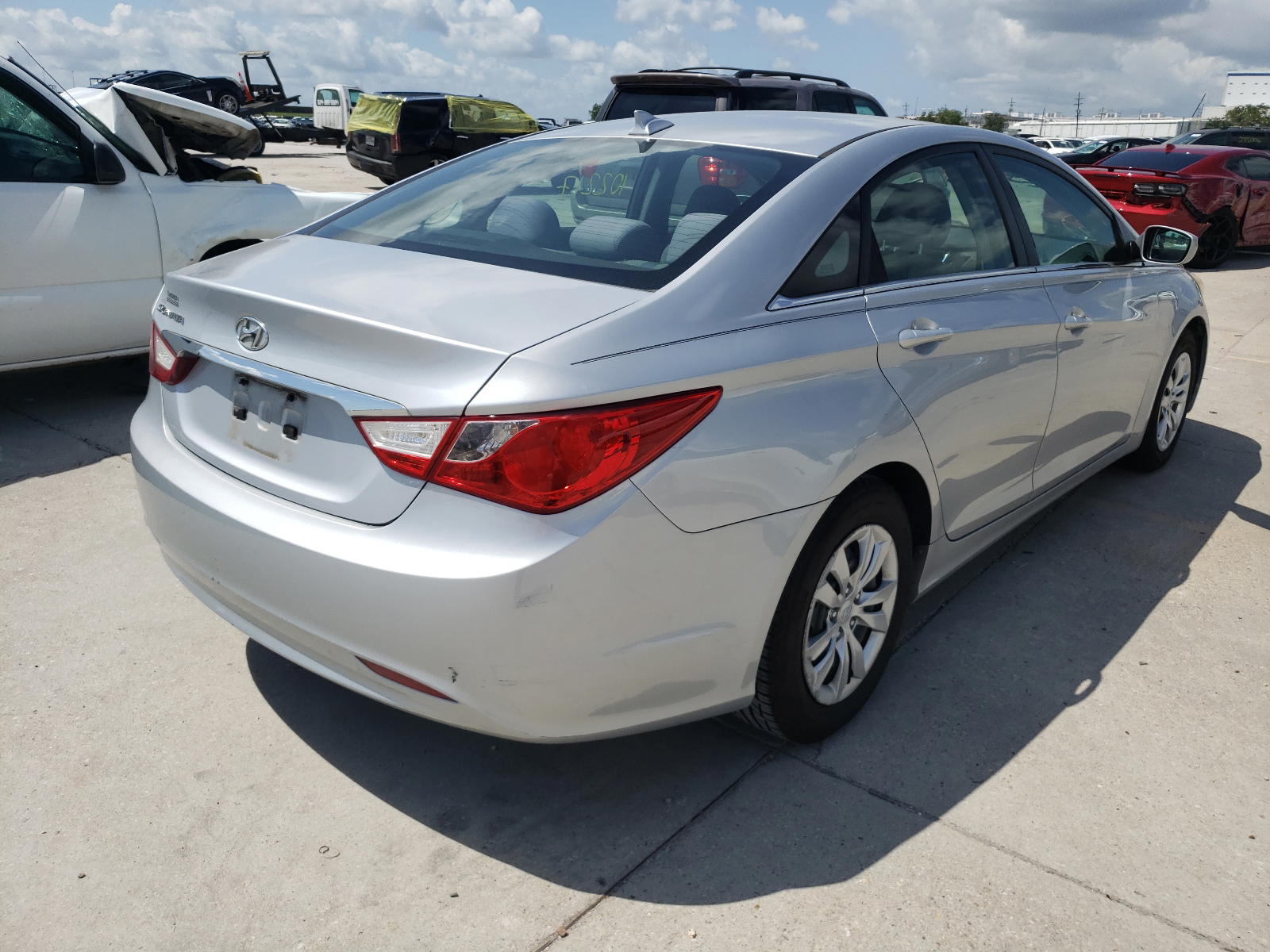 Photo 4 from auction – 2012 HYUNDAI SONATA GLS with VIN 5NPEB4AC1CH323271