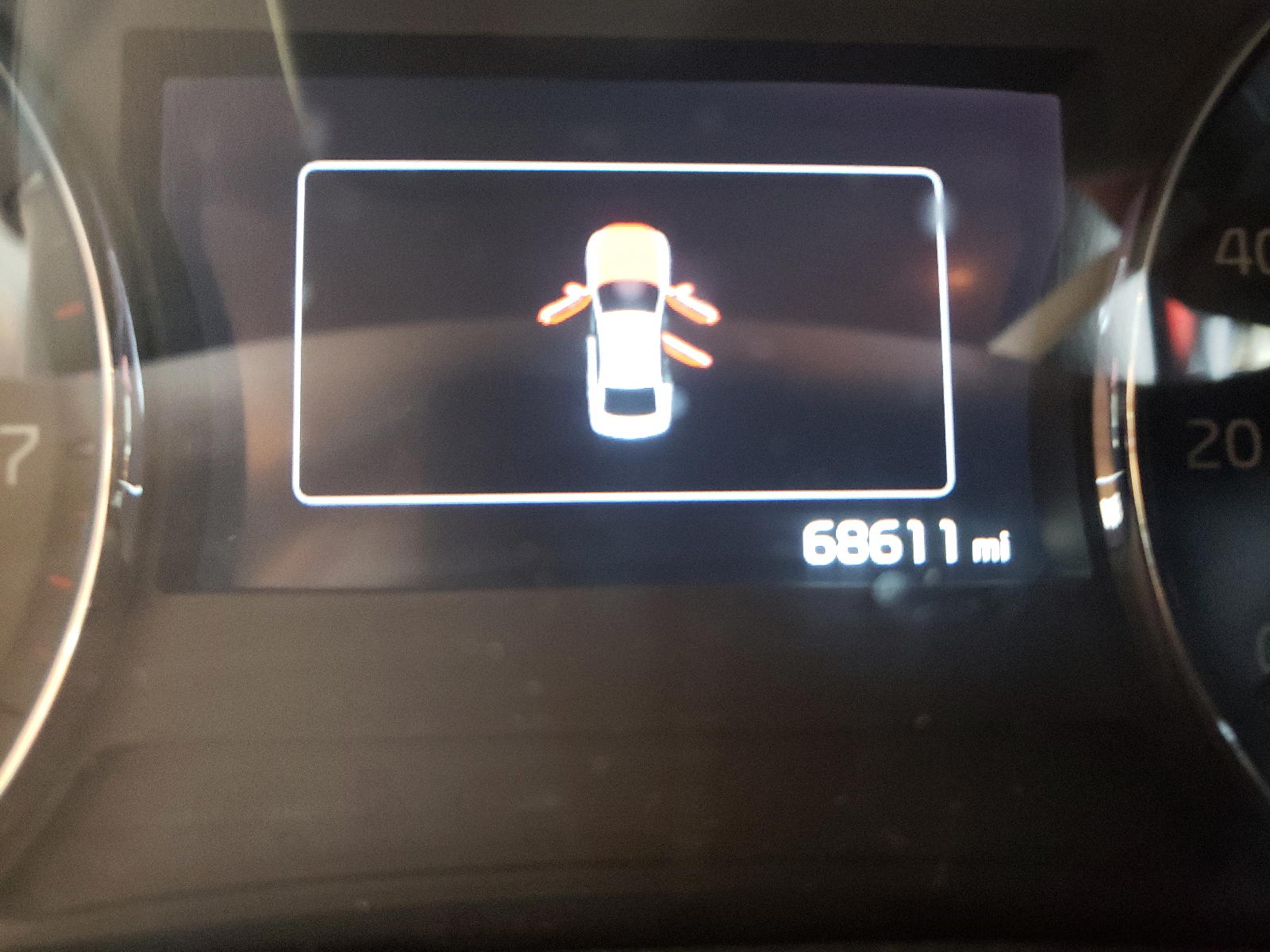 Photo 8 from auction – 2017 KIA FORTE LX with VIN 3KPFL4A78HE107174