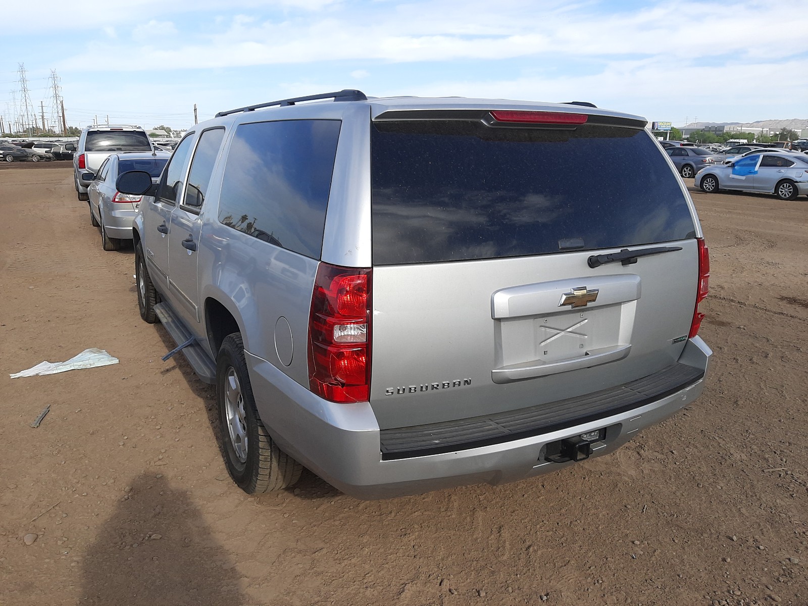 Photo 3 from auction – 2010 CHEVROLET SUBURBAN C with VIN 1GNUCHE03AR238476