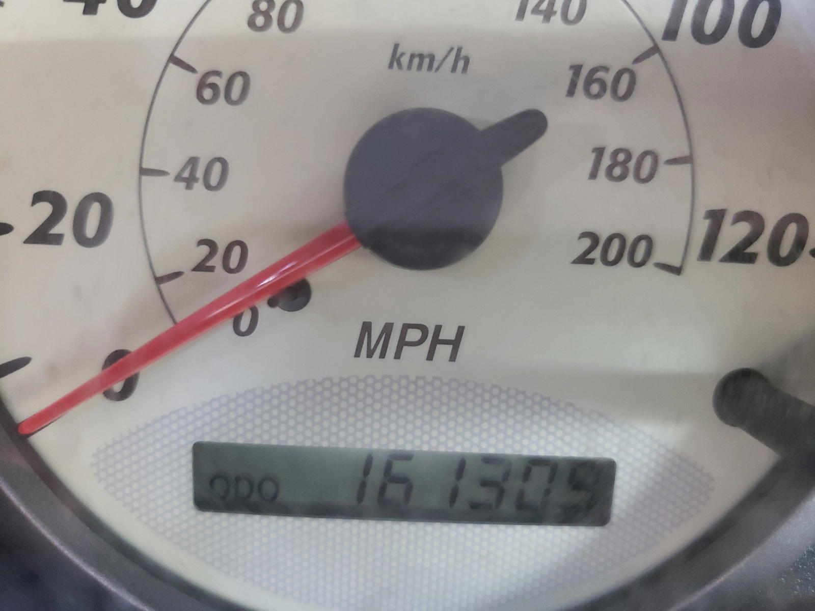 Photo 8 from auction – 2001 TOYOTA RAV4 with VIN JTEHH20V416009958