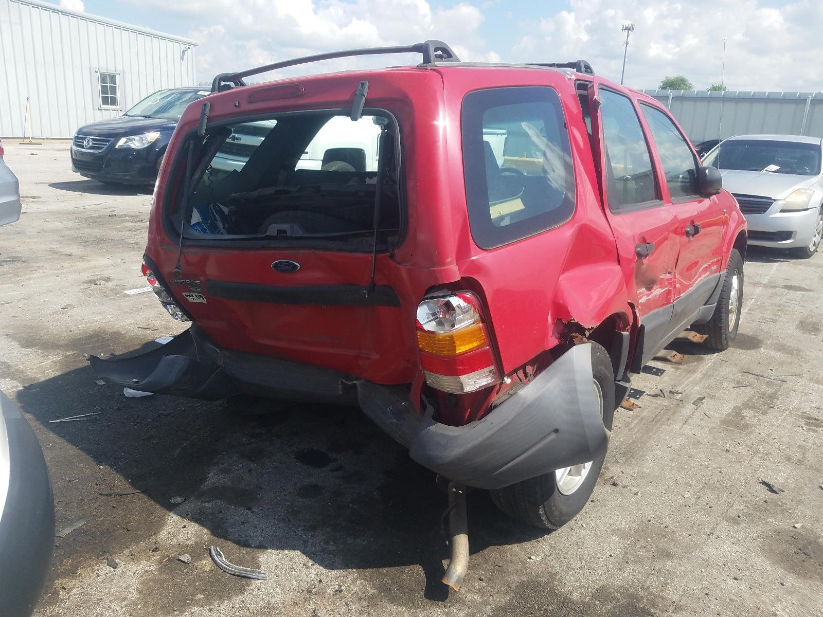 Photo 4 from auction – 2002 FORD ESCAPE XLS with VIN 1FMYU021X2KB77199