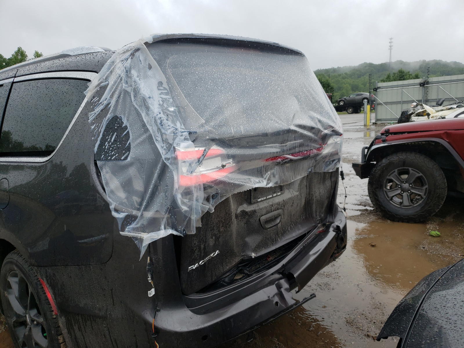 Photo 9 from auction – 2021 CHRYSLER PACIFICA L with VIN 2C4RC1BG4MR506909