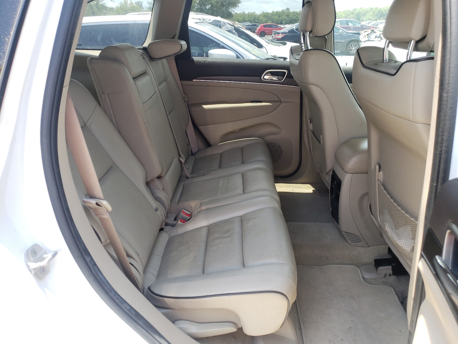 Photo 6 from auction – 2014 JEEP GRAND CHER with VIN 1C4RJECG0EC197428