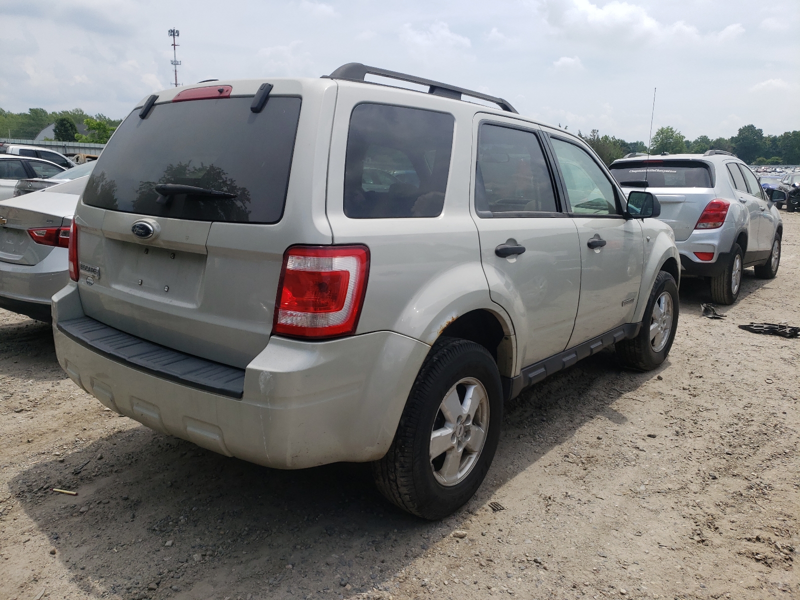 صورة رقم 4 من المزاد - 2008 FORD ESCAPE XLT مع VIN 1FMCU93128KD30776