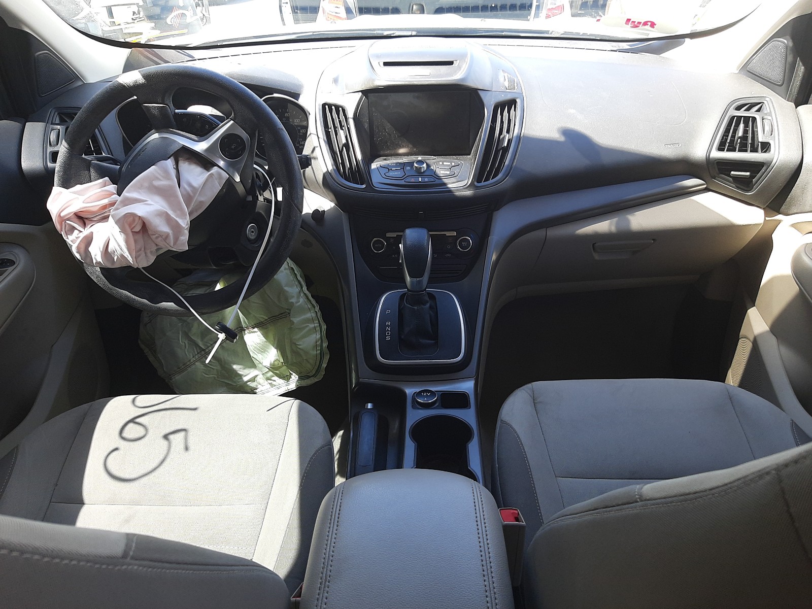 Photo 9 from auction – 2013 FORD ESCAPE SE with VIN 1FMCU0GX0DUD32485