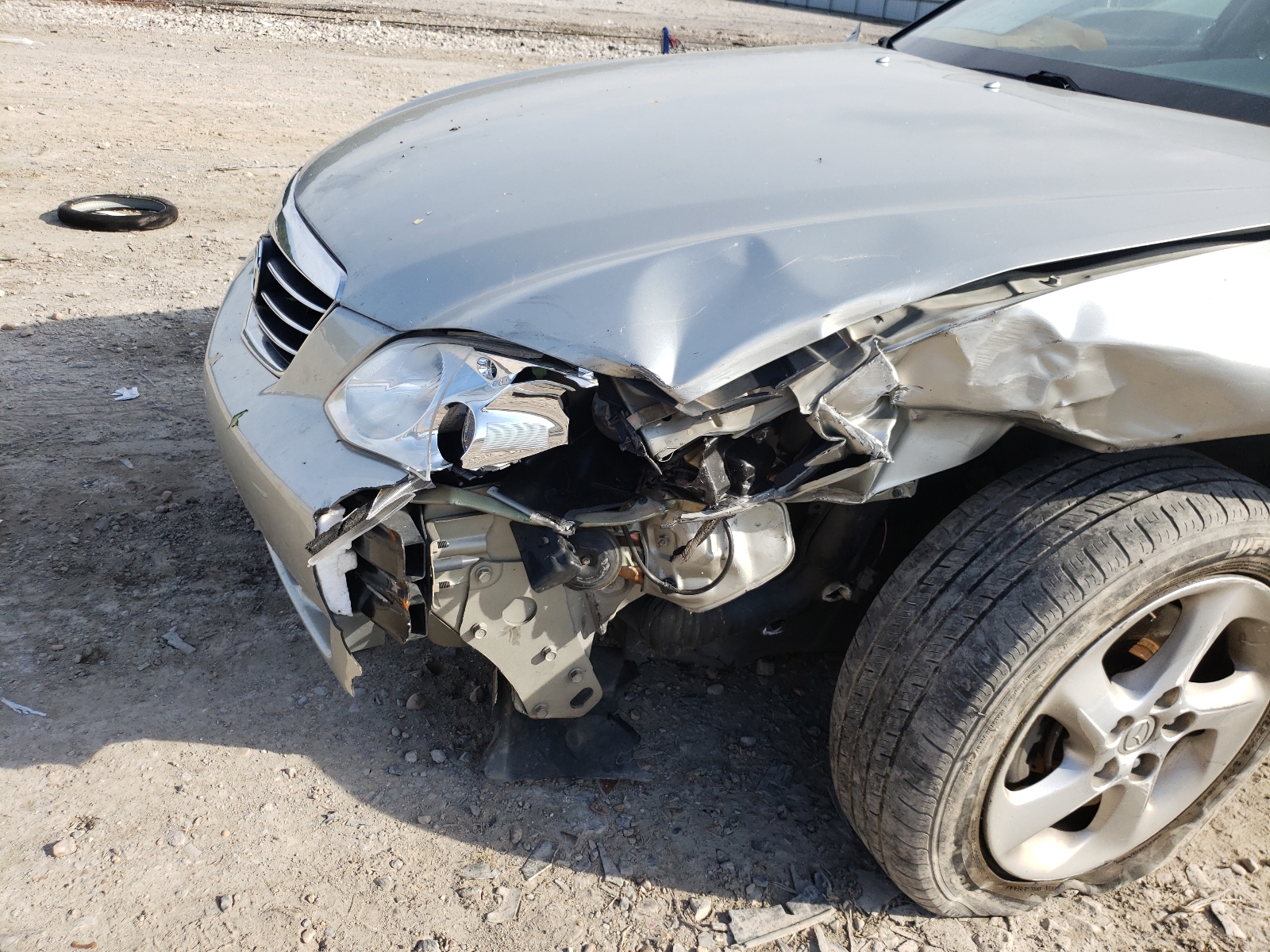 Фото 9 с аукциона – 2002 MAZDA MILLENIA с VIN JM1TA221821725340