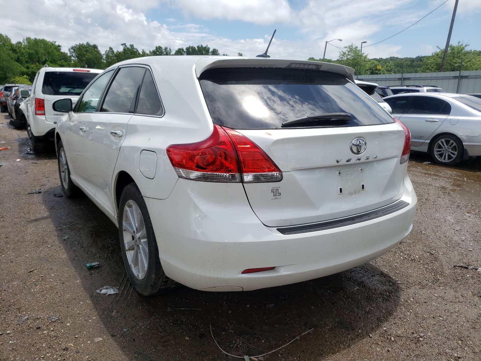 Photo 3 from auction – 2010 TOYOTA VENZA with VIN 4T3ZA3BB5AU038390