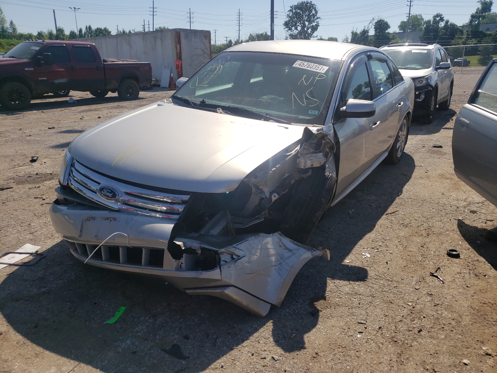Photo 2 from auction – 2008 FORD TAURUS SEL with VIN 1FAHP24W28G182351