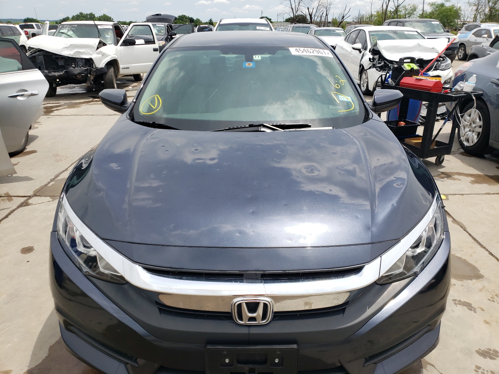 Photo 9 from auction – 2017 HONDA CIVIC LX with VIN 19XFC2F5XHE042176