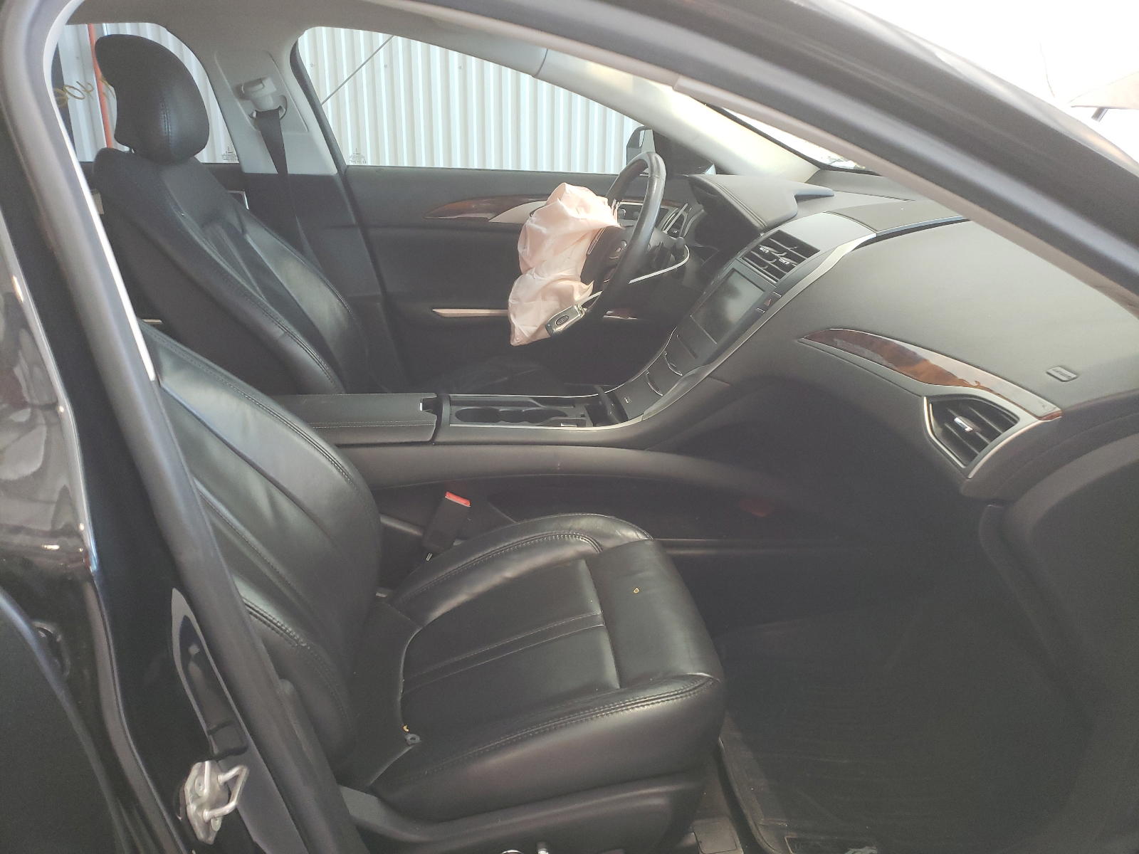 Photo 5 from auction – 2014 LINCOLN MKZ with VIN 3LN6L2J90ER830328