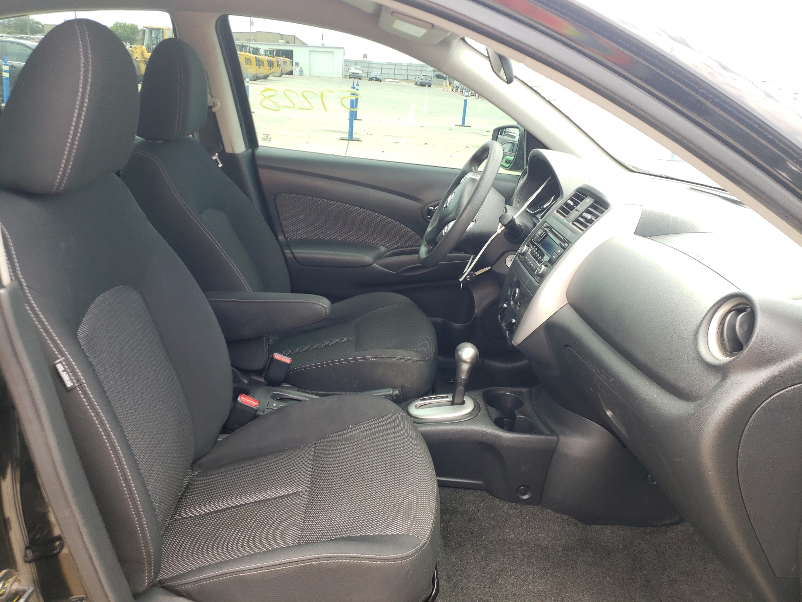 Zdjęcie 5 z aukcji – 2016 NISSAN VERSA S z VIN 3N1CN7AP4GL891039