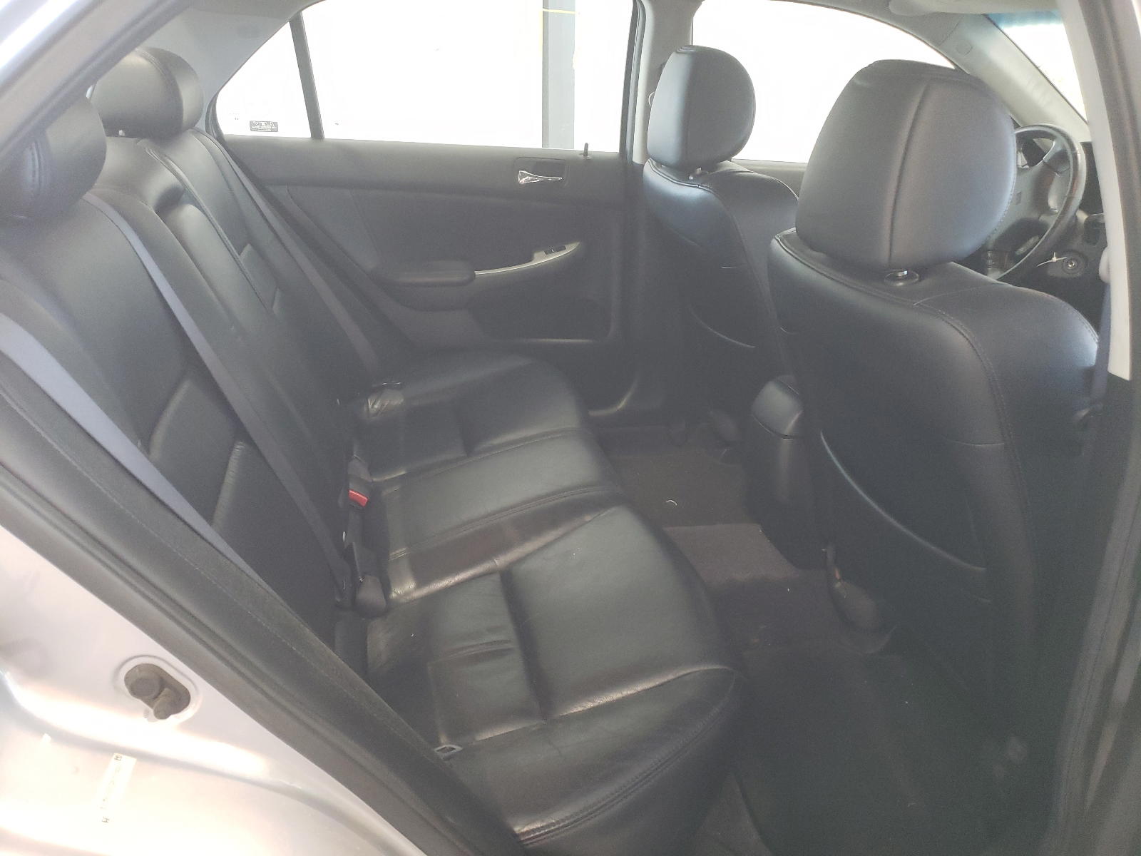 Photo 6 from auction – 2003 HONDA ACCORD with VIN 1HGCM66883A050484