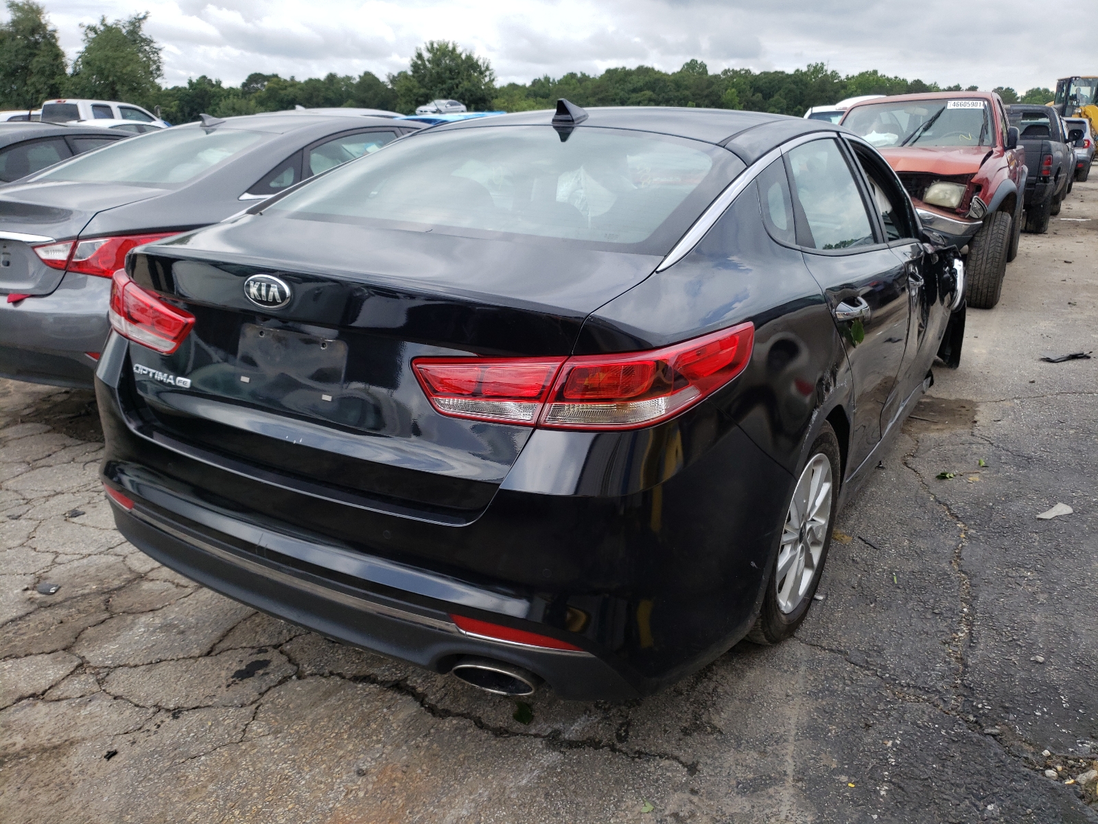 Photo 4 from auction – 2016 KIA OPTIMA LX with VIN 5XXGT4L38GG121273