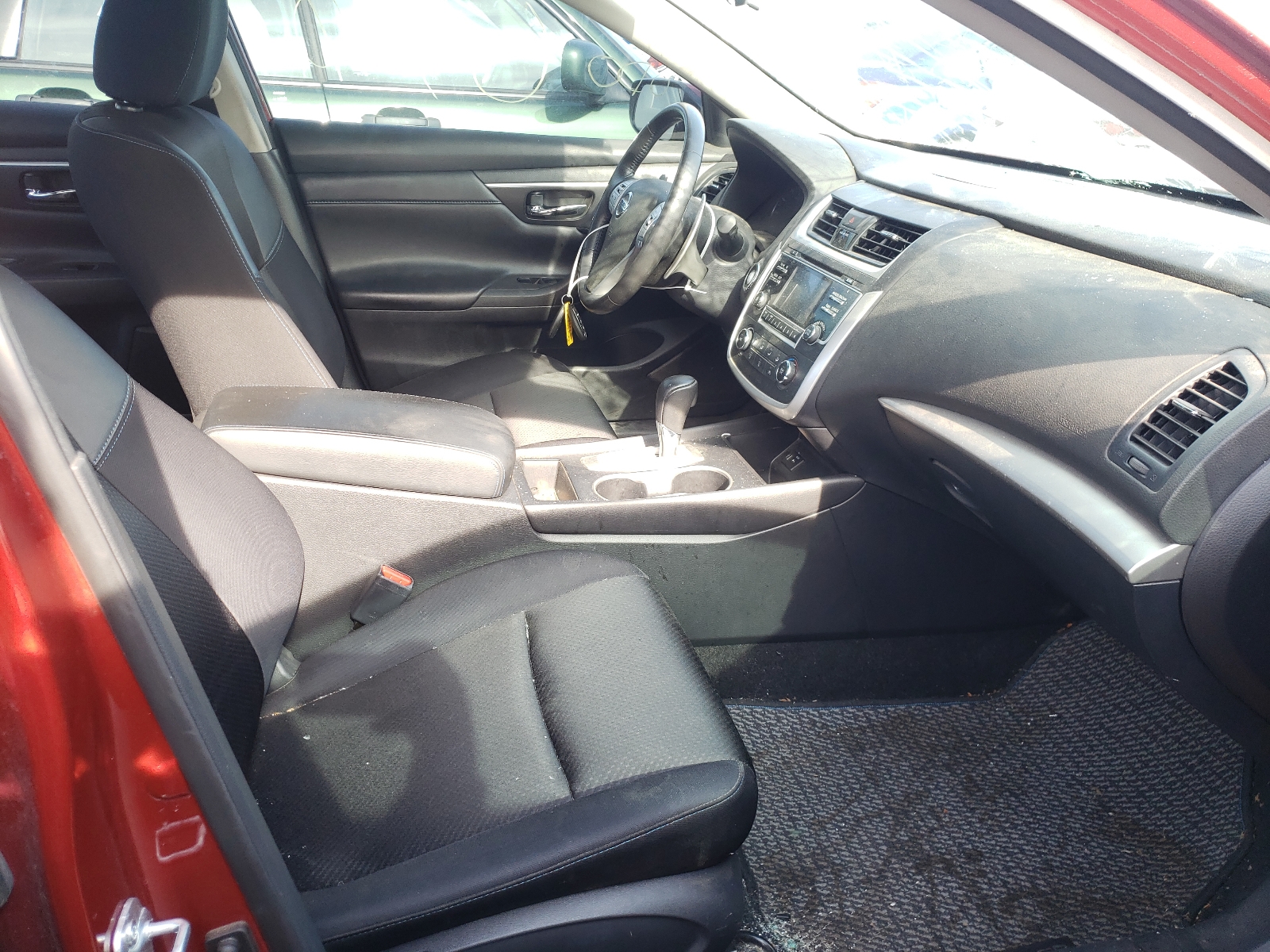 Photo 5 from auction – 2016 NISSAN ALTIMA 2.5 with VIN 1N4AL3AP5GC190286