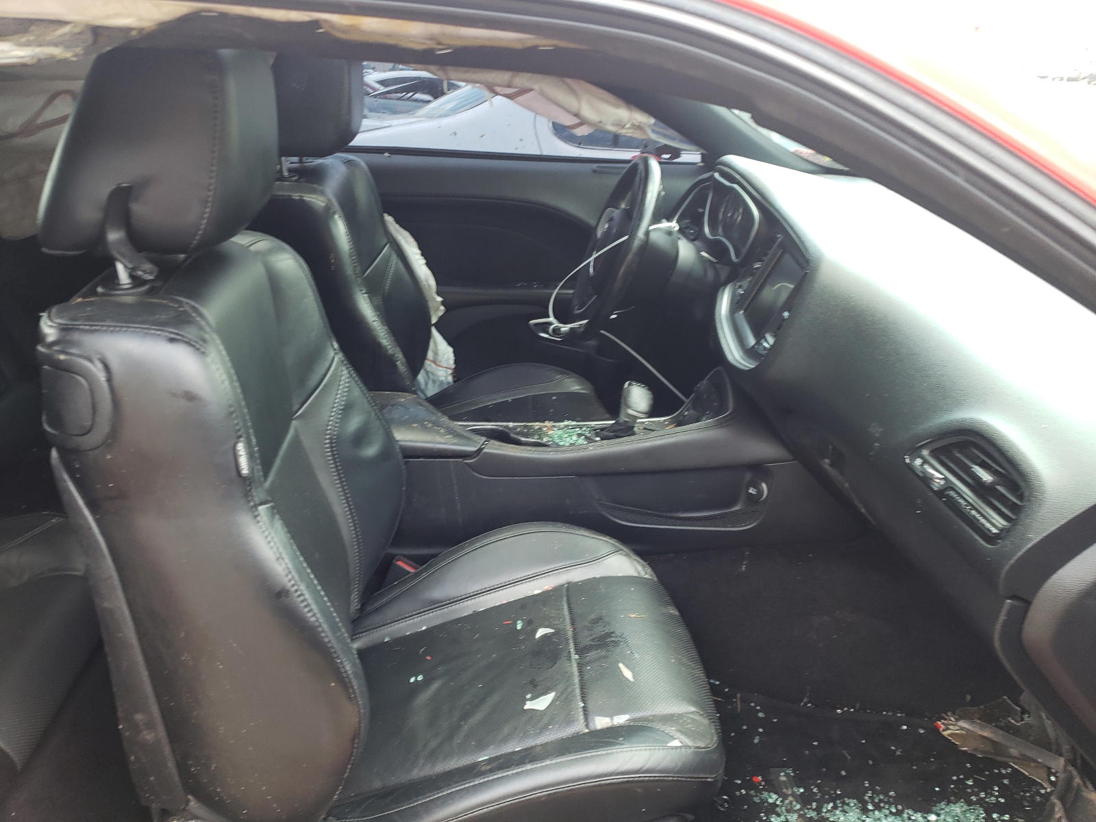 Photo 5 from auction – 2015 DODGE CHALLENGER with VIN 2C3CDZBT3FH701251