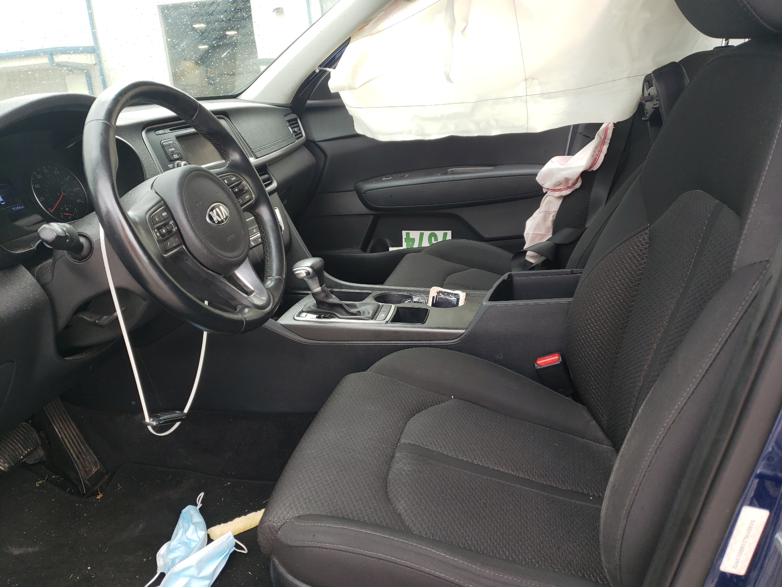 Photo 5 from auction – 2016 KIA OPTIMA LX with VIN 5XXGT4L11GG011972