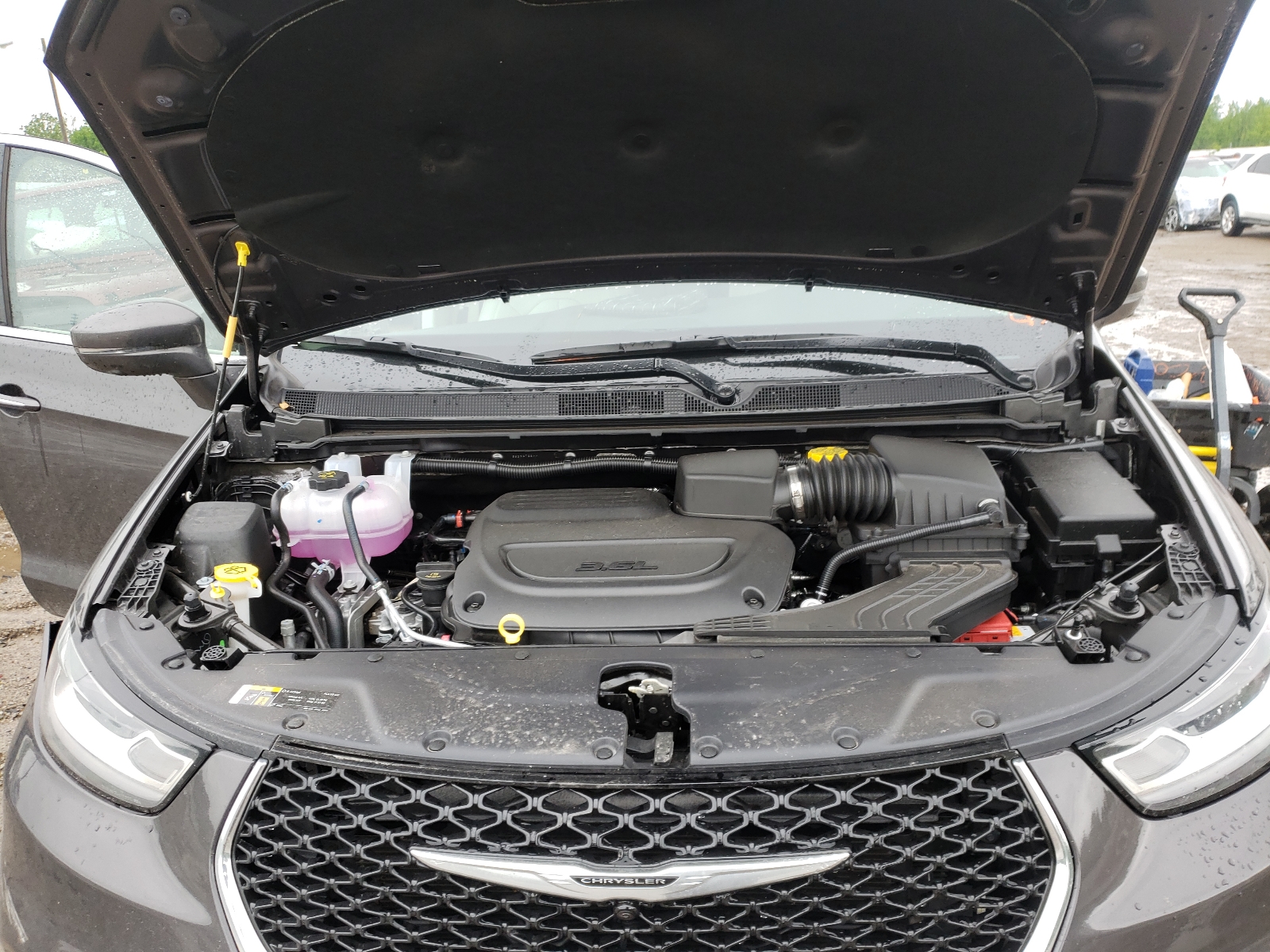Снимка 7 от търг – 2021 CHRYSLER PACIFICA L с VIN 2C4RC1BG4MR506909