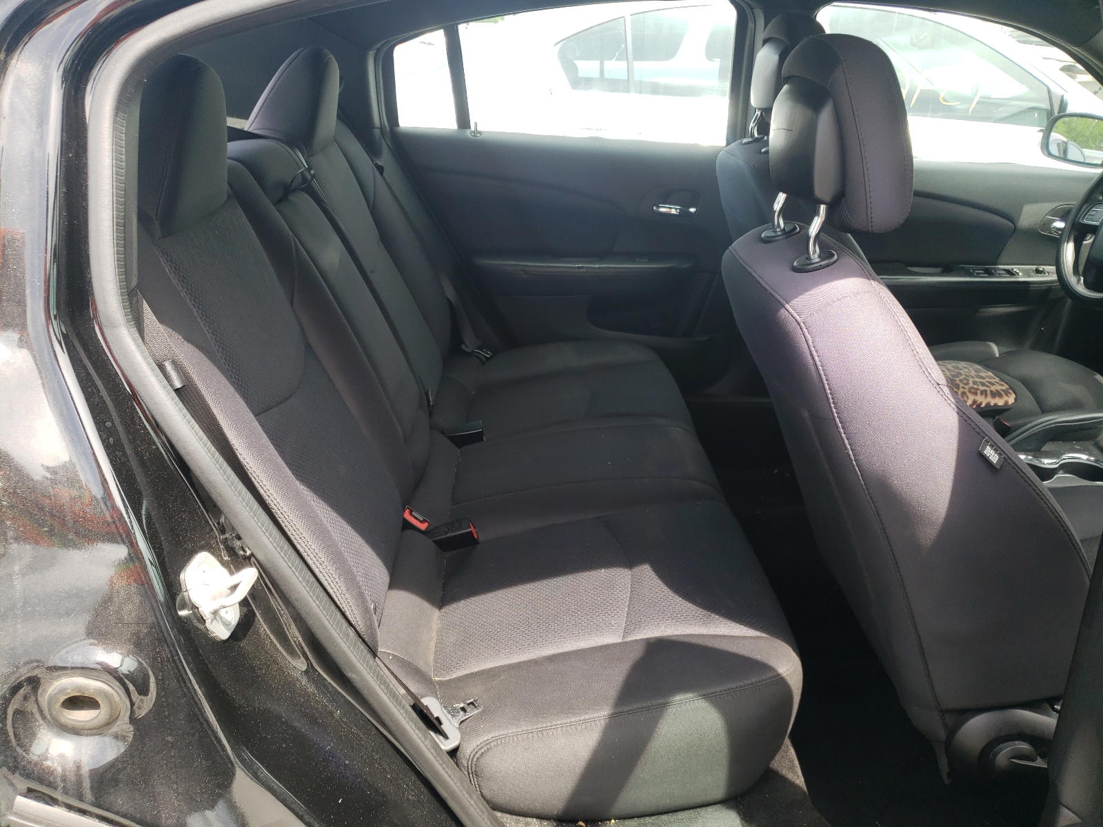 Photo 6 from auction – 2014 CHRYSLER 200 LX with VIN 1C3CCBAG1EN150029