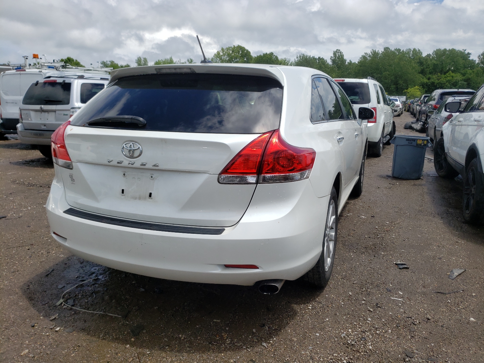 Photo 4 from auction – 2010 TOYOTA VENZA with VIN 4T3ZA3BB5AU038390
