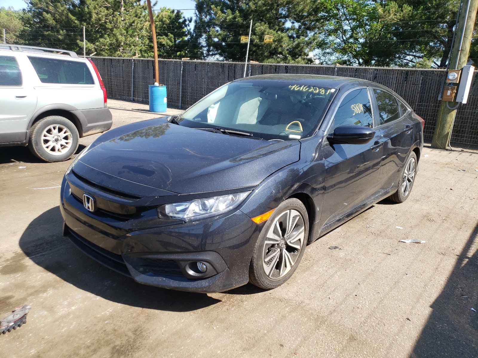 Photo 2 from auction – 2018 HONDA CIVIC EX with VIN JHMFC1F38JX018049
