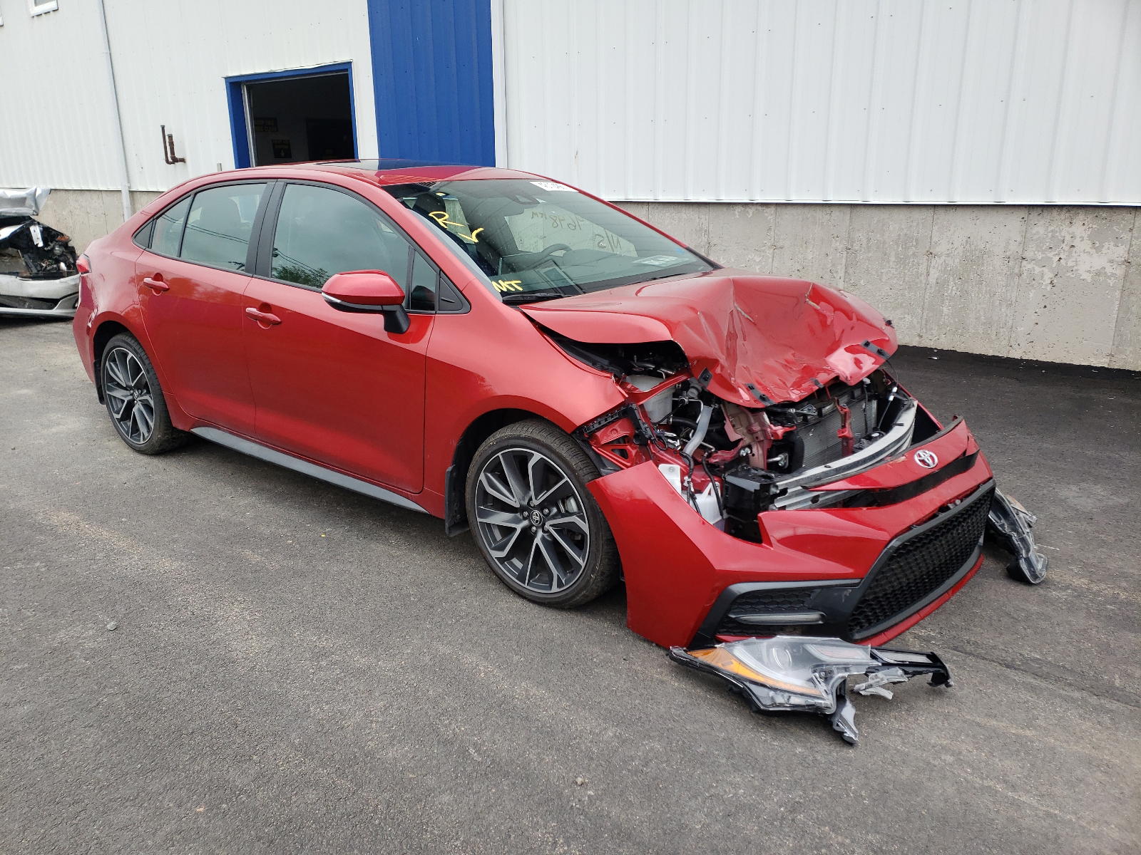 TOYOTA COROLLA SE 2020 with VIN 5YFB4RBEXLP005243 - Photo from auction