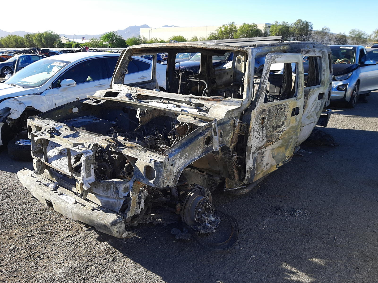 Photo 2 from auction – 2003 HUMMER H3 with VIN 5GRGN23UX3H102324